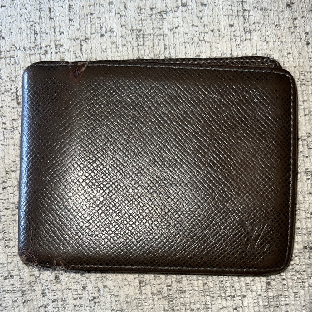 🪅FLASH SALE🪅Louis Vuitton Epi Leather Wallet